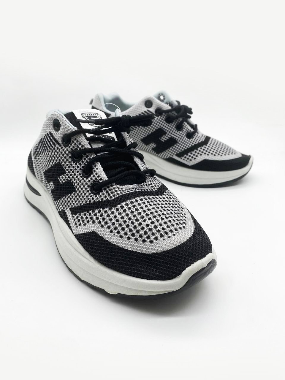 Donariky Stratus Breathable Mesh Athletic Shoes for Men & Women - Lightweight Running & Training